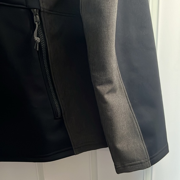 Under Armour Cold Gear Infrared Shell Women’s Coat L jacket - Picture 6 of 12